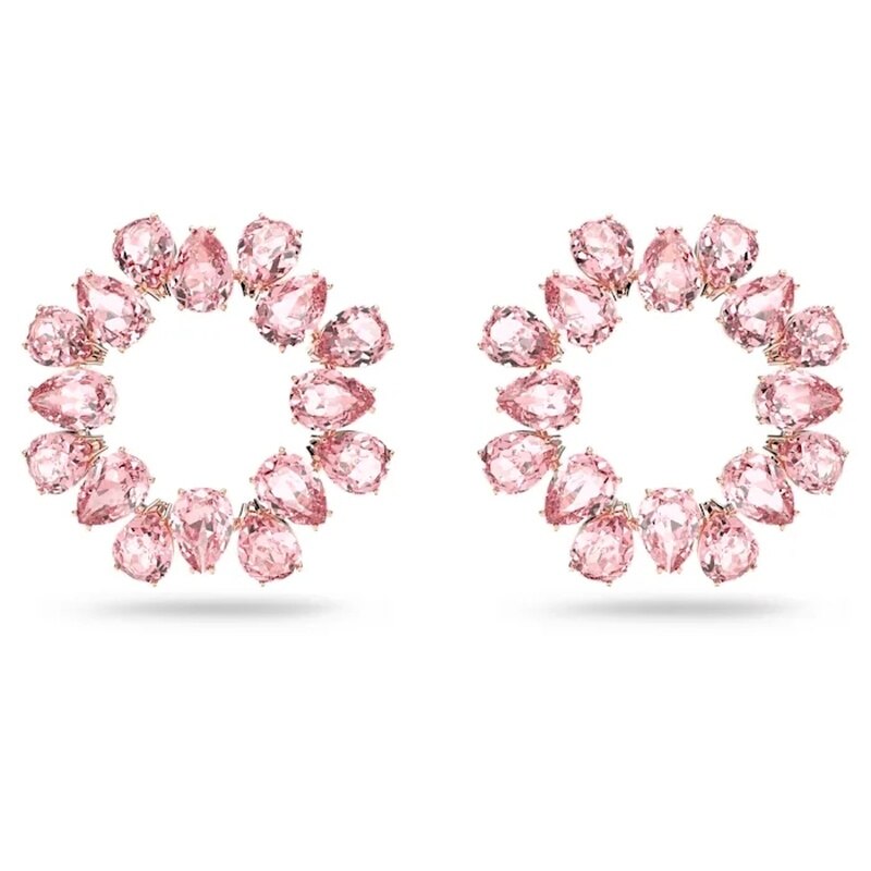 Fortune's Embrace: Luck-Attracting Jewelry